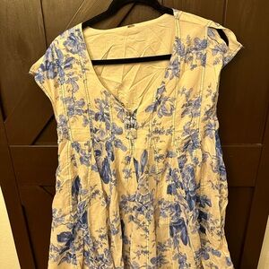 FREE PEOPLE - small oversized - floral mini  dress